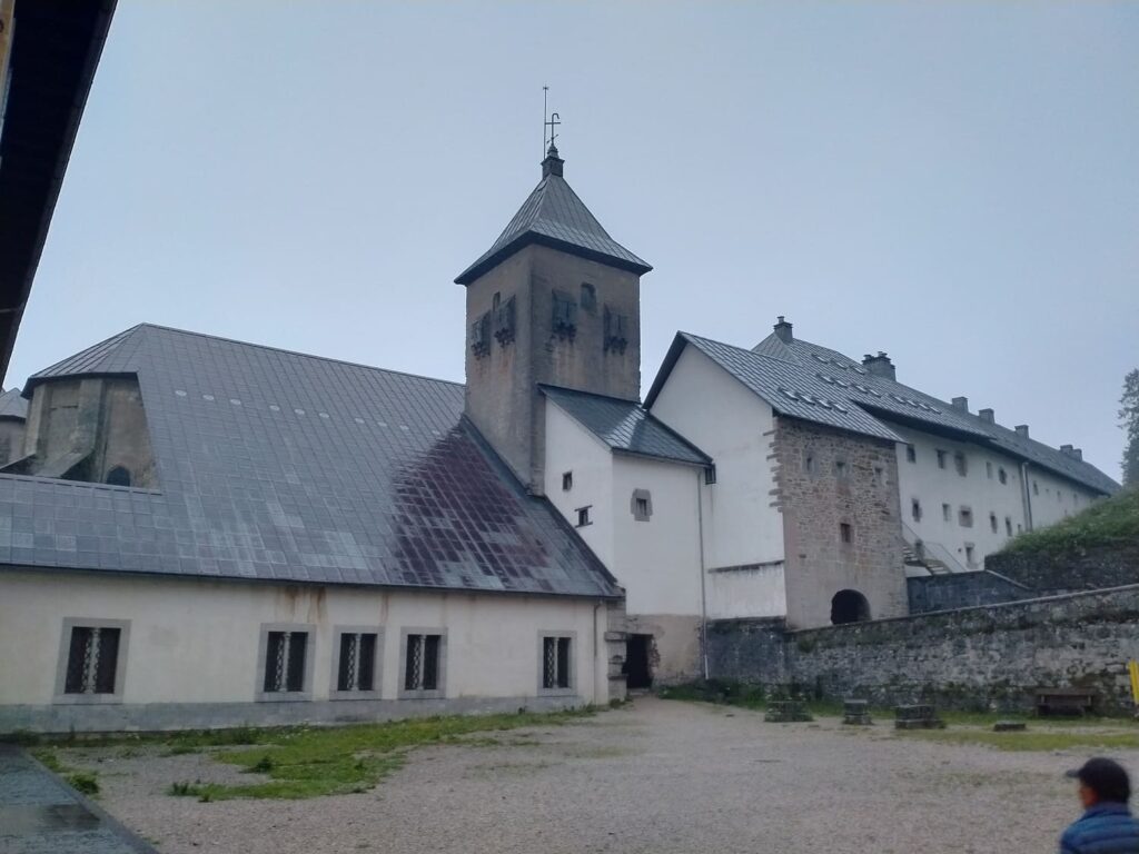 Vita-in-cammino-di-santiago-de-compostela-camminare-trekking-sentieri-italia-europa-spagna-Navarra-roncisvalle