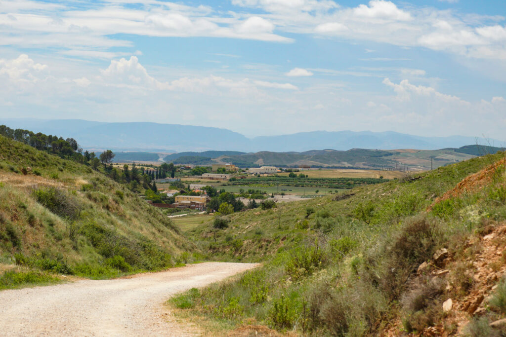 Vita-in-cammino-di-santiago-de-compostela-camminare-trekking-sentieri-italia-europa-spagna-Navarra-Los-arcos-paesaggio